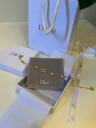 اسوارة ديور