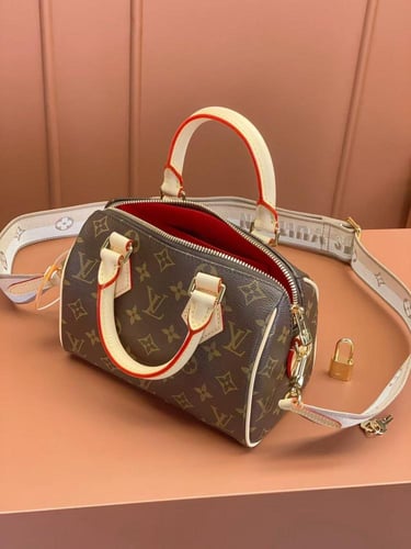 شنطة لويس فيتون Speedy Bandoulière مقاس 20