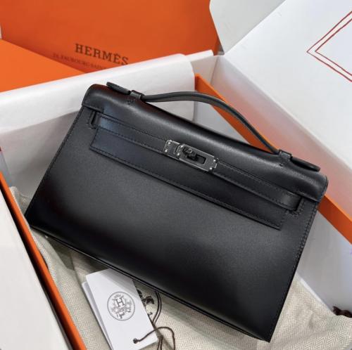 شنطة هيرميس Mini Kelly Pochette