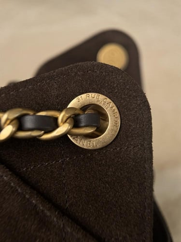 شنطة شانيل Mini hopo bag 22cm