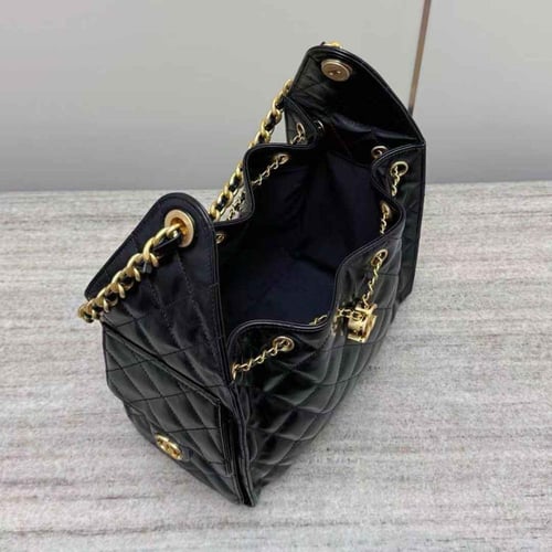 شنطة شانيل hopo bag مقاس 30cm