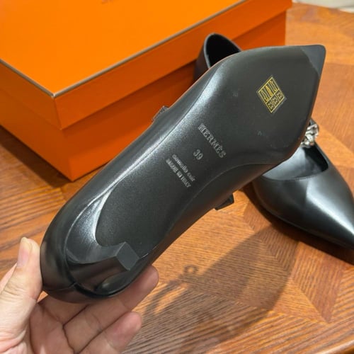 كعب هيرمز Kelly