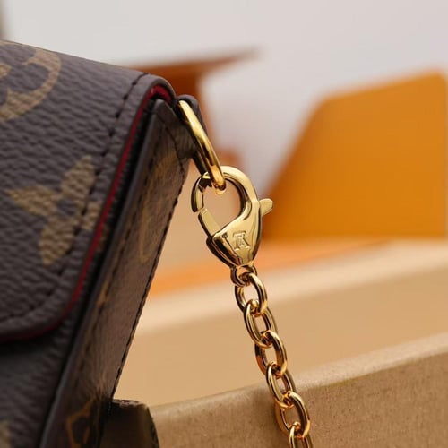 شنطة لويس فيتون Pochette Felicle مقاس21cm