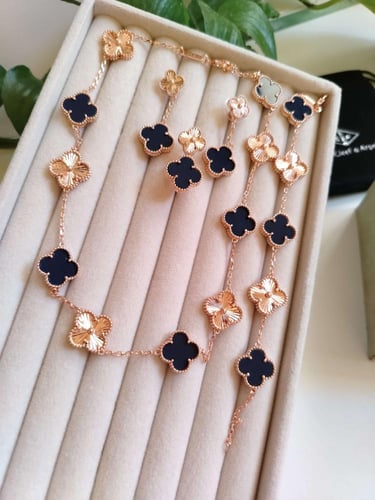 طقم فان كليف 4 قطع كحلي غامق