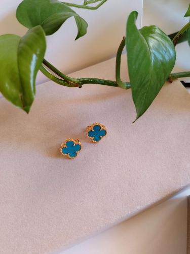 حلق فان كليف ازرق بذهبي