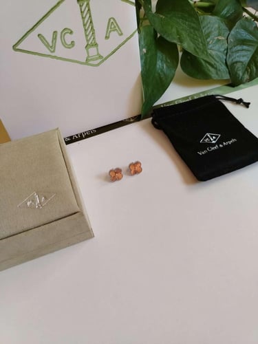 حلق فان كليف فضي ببرونزي