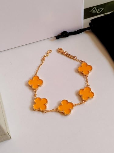 اسوارة فان كليف اصفر