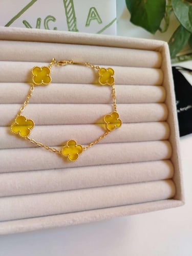 اسوارة فان كليف اصفر شفاف