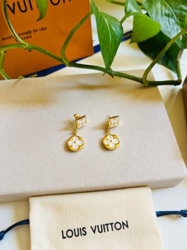 حلق لويس فيتون