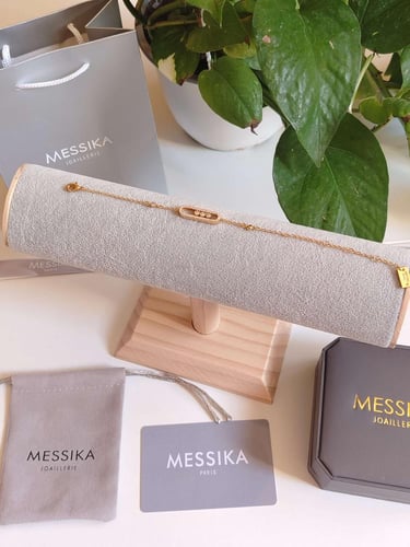 اسوارة ميسيكا ذهبي