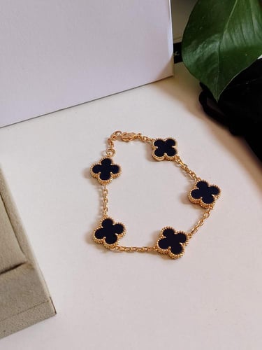 اسوارة فان كليف كحلي غامق ذهبي