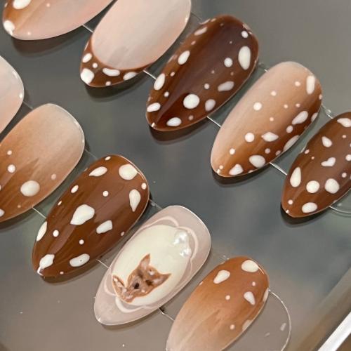 Fawn nails