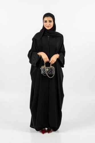 عباية هدوء – قصة فراشة بقماش كوبرا وفصوص كريستال