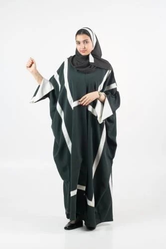 عباية مدى زيتي – نص بشت بتدخيلة بيضاء