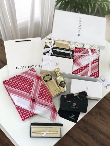 بكج جيفنشي رجالي فاخر – شماغ وعطر ونظارة وقلم | هد...