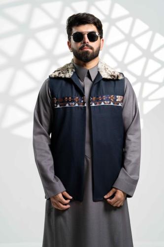 سديري قماش خلية كحلي بياقة فرو ايطالي