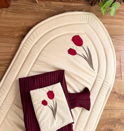 طقم صلاه مطرز نسائي