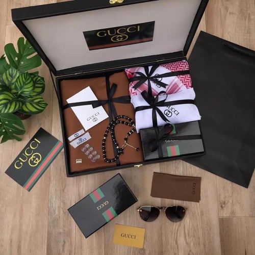 بوكس رجالي شتوي – شماغ + نظارة + سبحة + إكسسوارات...