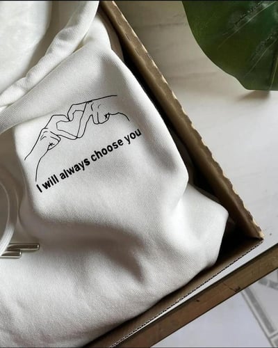 هودي قلبي مع قلبك ولو ديارك بعيده