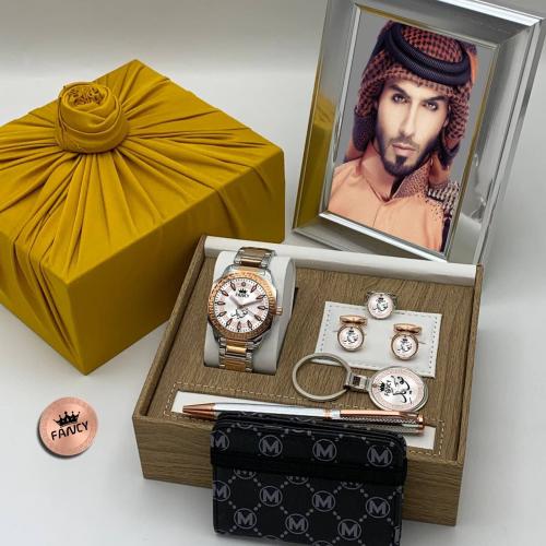 طقم بالاسم. كبك. قلم. بوك. خاتم. ساعه . اعه