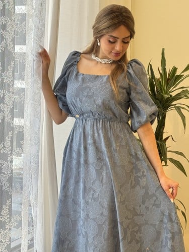 Gray color dress chiffon fabric patterned and puffed sleeves