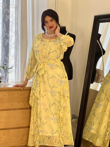Yellow floral dress made of long chiffon fabric, wide, with an external belt and long sleeves