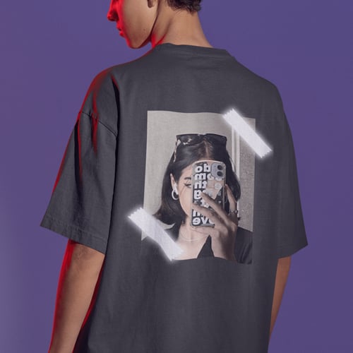 سجل تاريخ ميلادك وصورة من الخلف