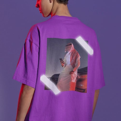 سجل حرف وصورة من الخلف