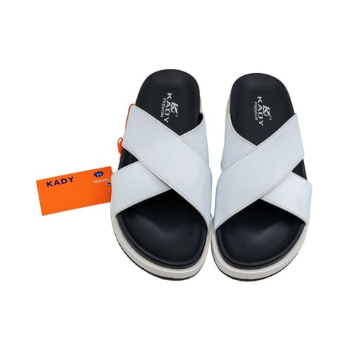 حذاء رجالي طبي أبيض