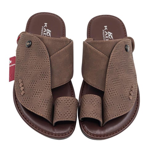 حذاء شرقي رجالي طبي بني
