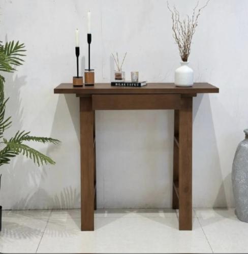 مدخل خشب مع درج