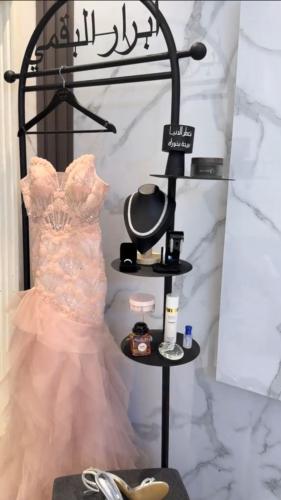 ستاند تعليق | كتابة الاسم حسب الطلب