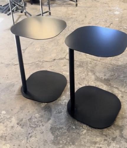 طاولة خدمة حبه