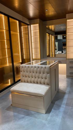 خزانة ملابس ابواب سحب