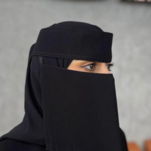 نقاب مطاطين مستقيم