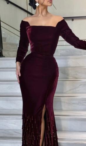 فستان عودي مخمل