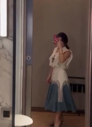 فستان هادي مدمج بتنوره