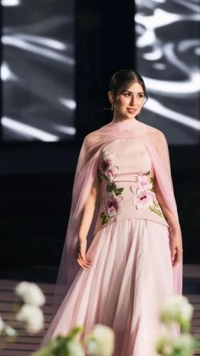 فستان ورد الندى