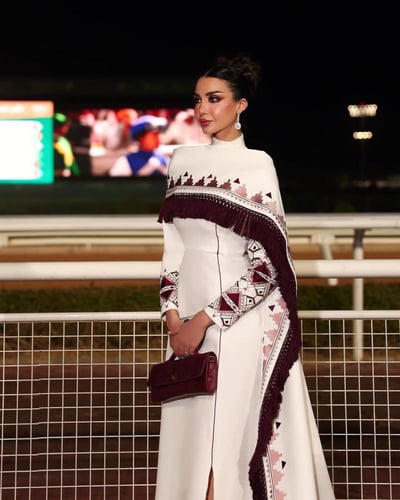 فستان نُخبة التراث الملكي