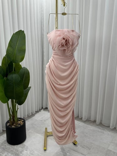 فستان سهرة فخم