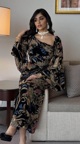 فستان ليالي الملكي