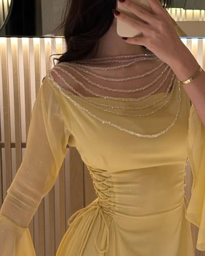 فستان زينة للمناسبات لون مميز