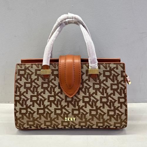حقيبة -DKNY