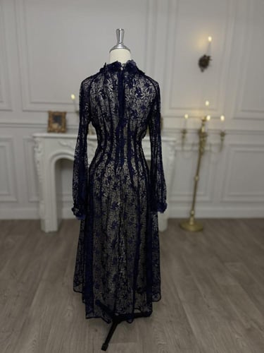 فستان عفراء الكحلي