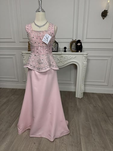 فستان ايفانا