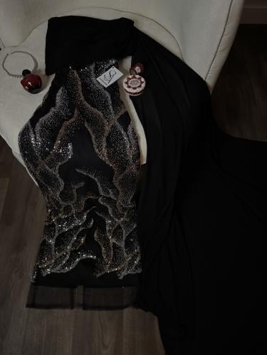 فستان ليارا