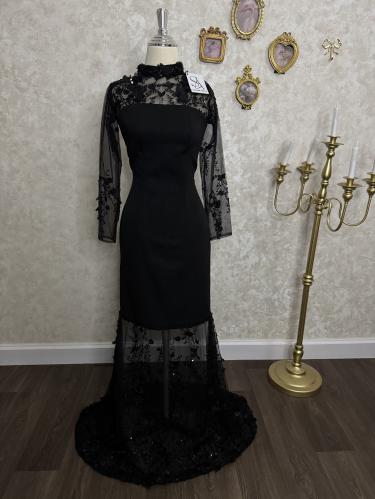 فستان نيلاي