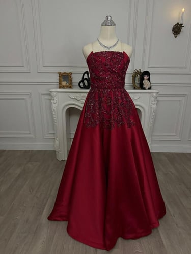 فستان نجلينا