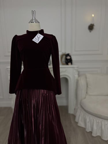 فستان سينا البرغندي