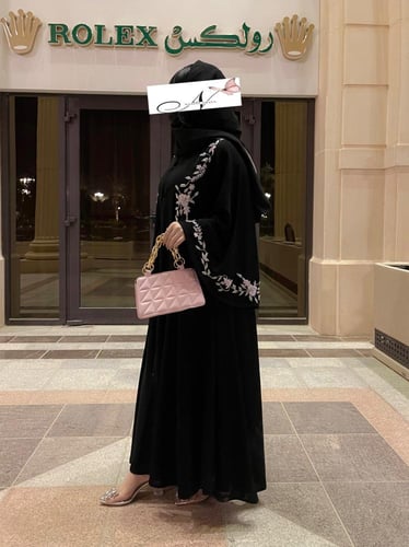 عباية شك يدوي ورد